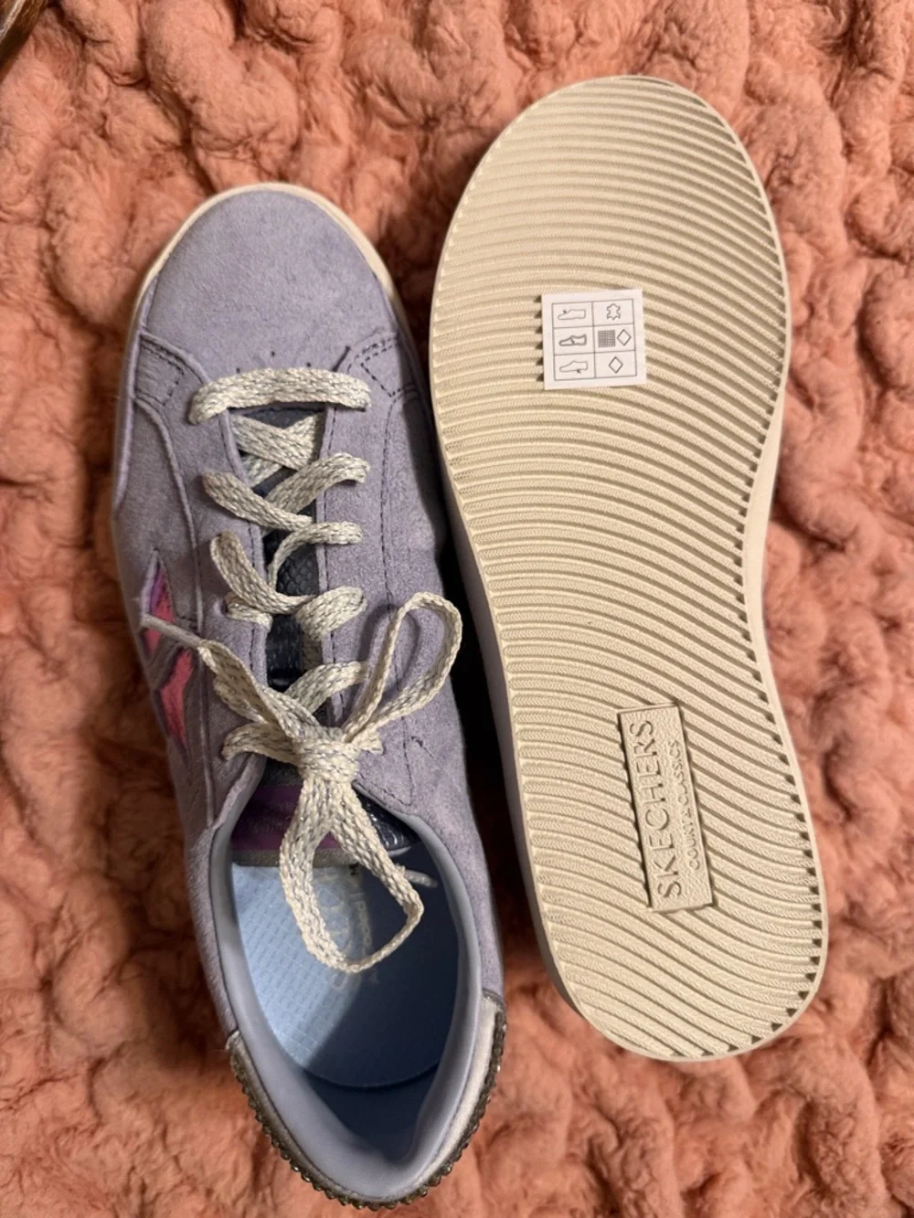 Skechers Lavender Suede Sneakers with Pink Star Accent/New without tag